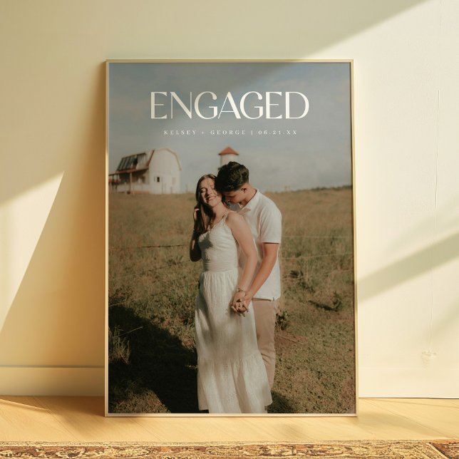 Modern Minimalist Couple Photo "Engaged" Poster (Von Creator hochgeladen)