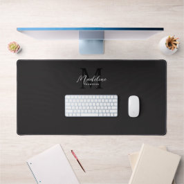 Modern Minimalist Script Black White Monogram Schreibtischunterlage