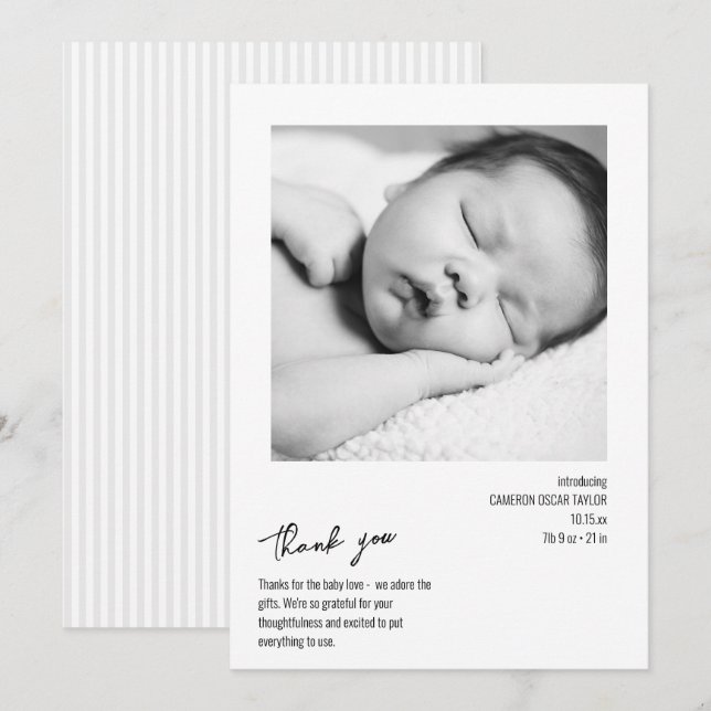 Modern Minimalist Stripe Baby Photo Birth Arrival Dankeskarte (Vorne/Hinten)