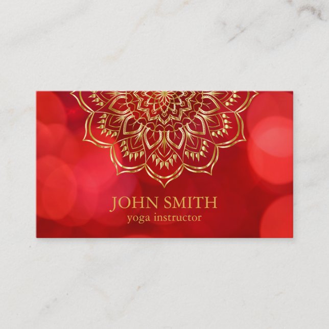 Modern Minimalistisch Red Gold Lotus Yoga Instruct Visitenkarte (Vorderseite)