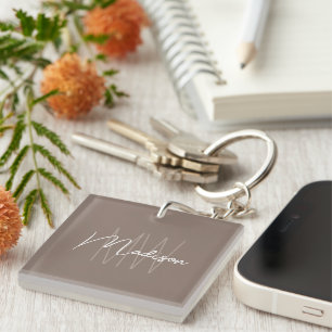 Modern-minimalistisches Monogramm Taupe-Schriftnam Schlüsselanhänger