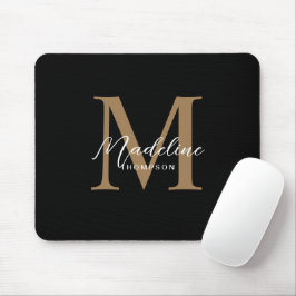 Modern Minimalistisches Script Black Gold Monogram Mousepad