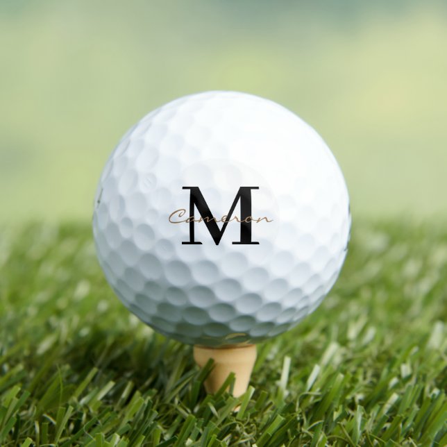 Modern Monogram Initial and Name Personalisiert Golfball (Insitu T-Shirt)
