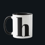 Modern Monogram Initial Letter h Black and White Tasse<br><div class="desc">Niedliches modernes h Monogramm in Schwarzweiß. Wenn Ihr bevorzugter Brief auf dieser Tasse nicht funktioniert,  lesen Sie bitte die Monogramm-Tasse für den gewünschten Brief oder kontaktieren Sie mich.</div>