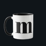 Modern Monogram Initial Letter m Black and White Tasse<br><div class="desc">Niedliches modernes m Monogramm in Schwarzweiß. Wenn Ihr bevorzugter Brief auf dieser Tasse nicht funktioniert,  lesen Sie bitte die Monogramm-Tasse für den gewünschten Brief oder kontaktieren Sie mich.</div>