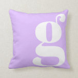 Modern Monogram Initial Letter Pastel Lavender Kissen<br><div class="desc">Niedlich modernes Monogramm mit dem ersten Buchstaben Ihrer Wahl,  in Pastelllavender lila.</div>