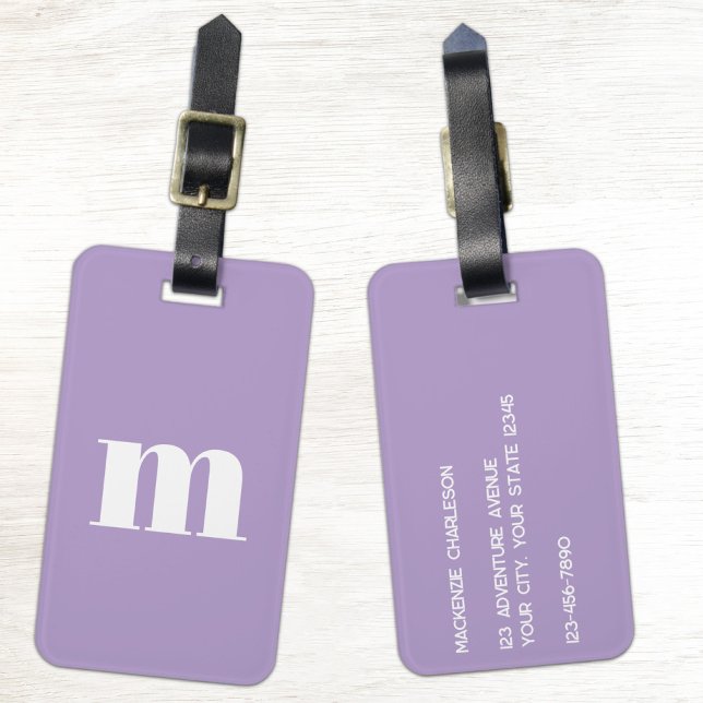 Modern Monogram Initial Lilac Pastel Gepäckanhänger (Modern monogram initials personalized minimalist dopamine lilac purple luggage tag for adventurers)