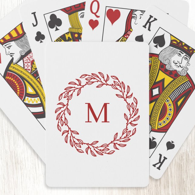 Modern Monogram Initial Red Leaf und Berry Wreath Spielkarten (Monogram initial leaf wreath red and white personalized playing cards)