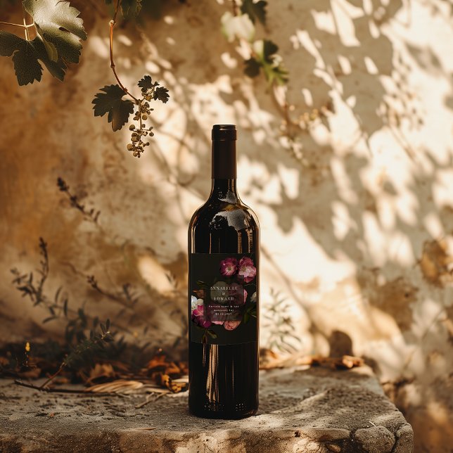 Modern Moody Floral Wedding Dark Romantic Weinetikett (Von Creator hochgeladen)