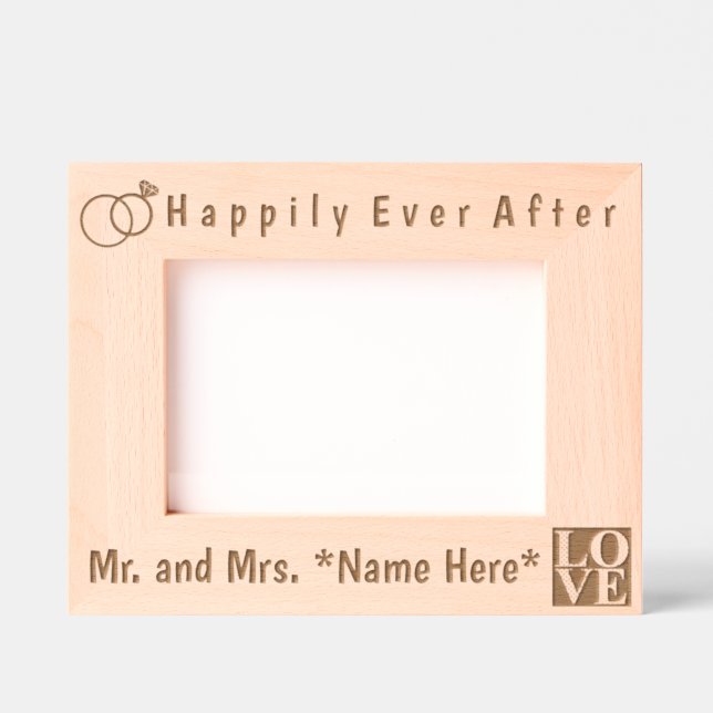 Modern Mr. and Mrs. Names, Liebe and Wedding Rings Geätzte Rahmen (Vorderseite)