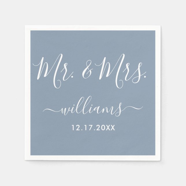 Modern Mr. und Mrs. Dusty Blue Wedding Serviette (Vorderseite)