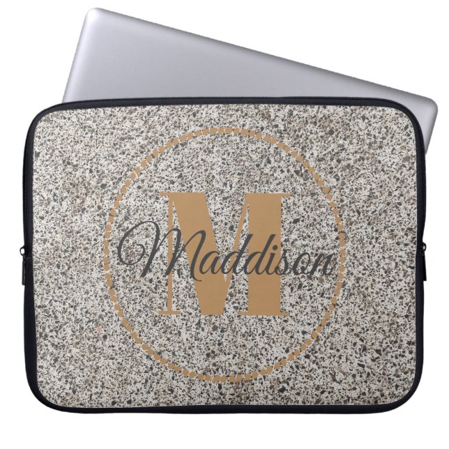 Modern Muster Monogram Ihr Name Concrete Gold Laptopschutzhülle (Vorderseite)