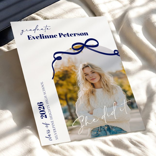 Modern Navy 2026 Graduation Invitation Einladung (Von Creator hochgeladen)