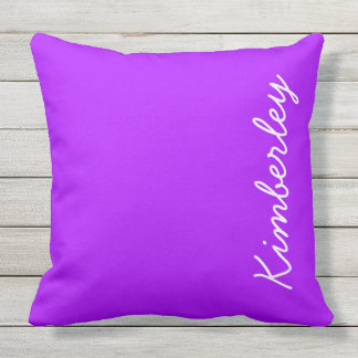 Modern Neon lila modische Modefarben Monogramm Kissen