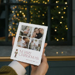 Modern Nutcracker Merry Typografy 4 Foto Feiertagskarte<br><div class="desc">Es ist wieder die Zeit des Jahres - Weihnachten! Schauen Sie sich nur diese moderne und trendige Weihnachtskarte an, um die Freude und die Botschaft der Liebe Ihrer Familie zu teilen. Die festliche Typografie in Bordeaux hebt sich von der Karte ab und wird durch einen Aquarell-Nussknacker hervorgehoben, der vier Ihrer...</div>