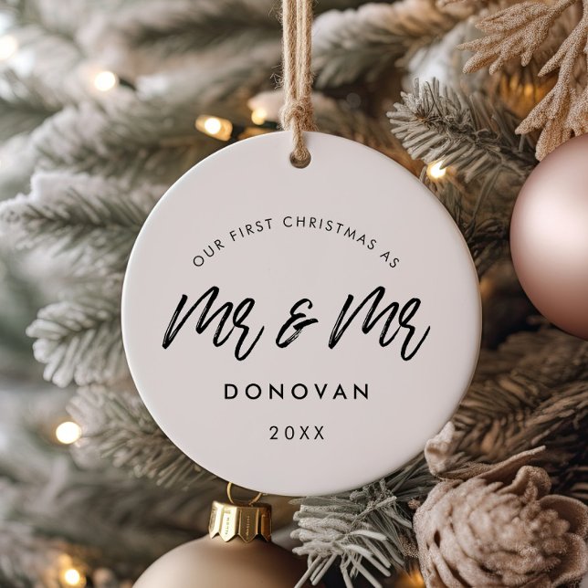 Modern Our First Christmas Gay Pole Foto Keramik Ornament (Von Creator hochgeladen)