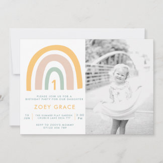 Modern Pastel Rainbow Foto Girl's First Birthday Einladung