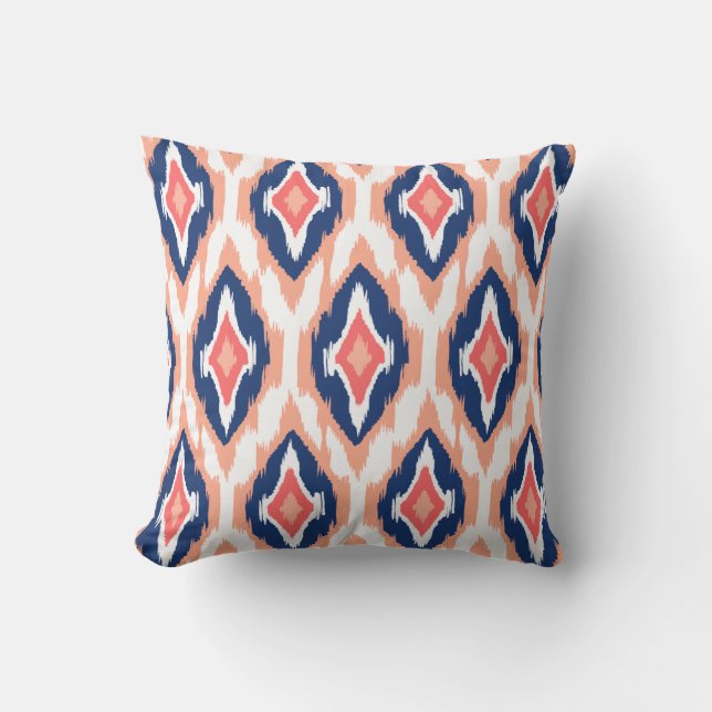 Modern Pfirsichkoralle Ikat Tribal Muster 1a Kissen (Vorderseite)
