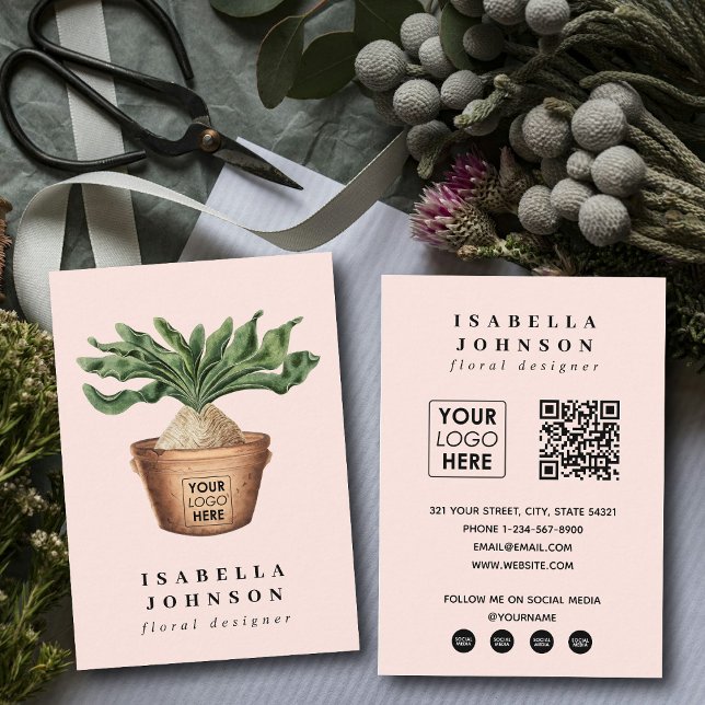 Modern Pflanze Logo Pink QR Code Social Media Visitenkarte (Modern Plant Logo Pink QR Code Social Media Business Card)