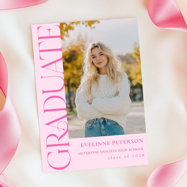 Modern Pink Photo Graduation Invitation (Créateur téléchargé)