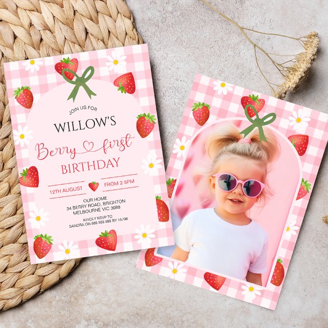 Modern Pink Plaid Arch Heart Berry First Birthday Einladung (Berry First Birthday Invitation, Berry First Birthday Invite,Berry First Birthday Invitation Digital)