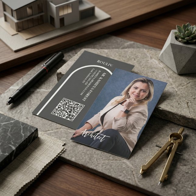 Modern Professional Photo | Minimalist Arch QR Cod Visitenkarte (Modern Professional Photo Business Card | Minimalist Arch Interior Designer QR Code | ROULIV )