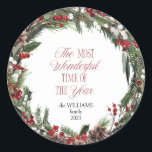 Modern Red Berry Wreath Christmas Typografie Runder Aufkleber<br><div class="desc">Herzlich willkommen in der festlichen Saison mit unserem schönen, modernen Red Berry Wreath Weihnachtstypografie Classic Round Sticker. Dieses elegante Design verbindet moderne Typografie mit klassischen Urlaubselementen und schafft so einen unvergesslichen Stil. Die fett gedruckte Schrift wird durch einen hellbeerroten Aquarellkranz aus Heiligen, Kiefern und Beeren unterstrichen, der für ein zeitloses...</div>