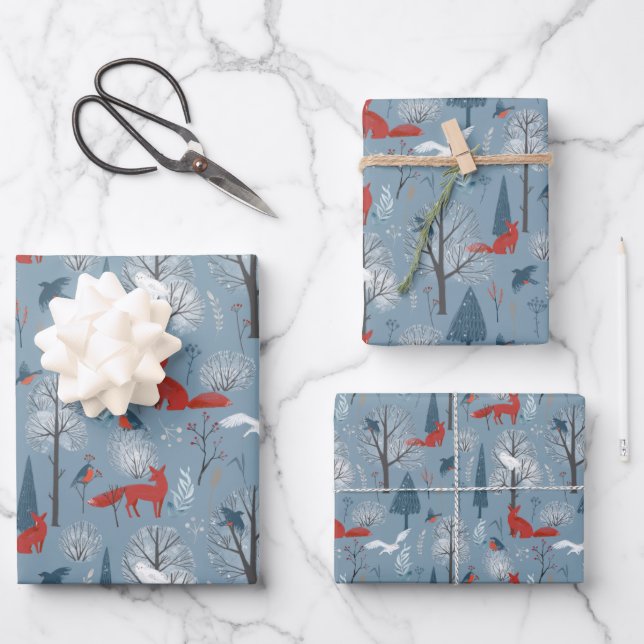 Modern Red Blue Nordic Winter Foxes Birds Pattern Geschenkpapier Set (Vorderseite)