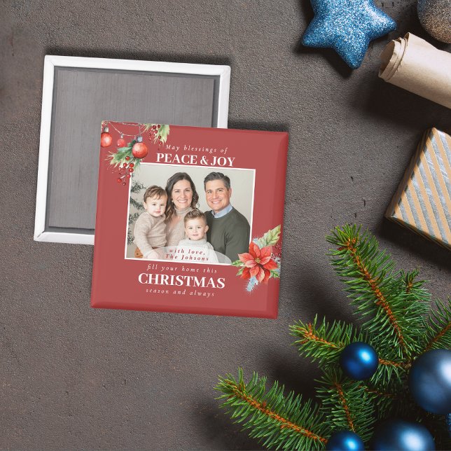 Modern Red Family Photo Christmas Magnet (Von Creator hochgeladen)