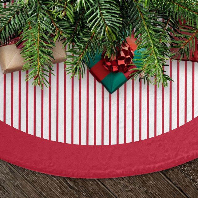 Modern Red Stripes Christmas Polyester Weihnachtsbaumdecke (Von Creator hochgeladen)