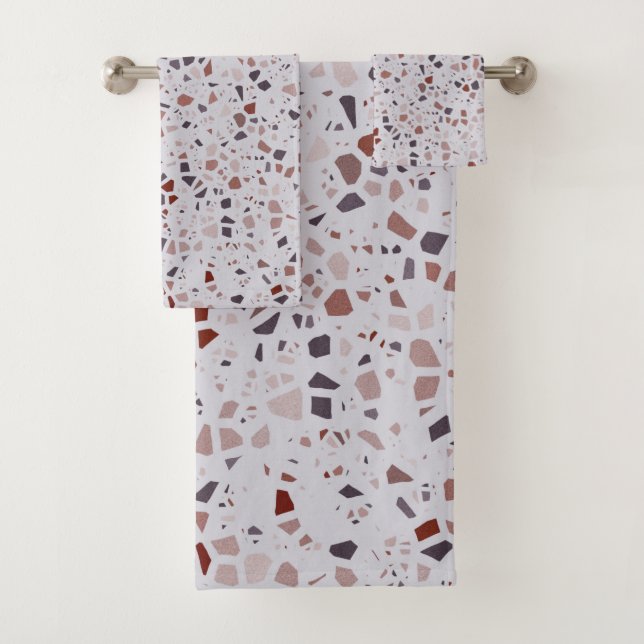 Modern rosa Terrazzo Print Pattern Badhandtuch Set (Insitu)