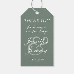 Modern Sage Green Elegante White Script Hochzeit Geschenkanhänger