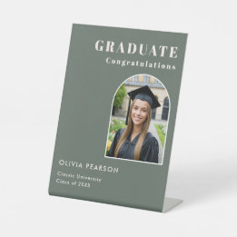 Modern Sage Green Graduation Photo Tabletop Sockelschild