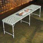 Modern Sage Green Wedding Foto Beer Pong Tisch<br><div class="desc">Feiern Sie Ihren besonderen Tag mit dem Modern Sage Green Wedding Foto Beer Pong Table. Dieser elegante Tisch besticht durch ein raffiniertes, schlängelgrünes Design, das Ihren Hochzeitsfeiern eine zeitgemäße Touch verleiht. Personalisieren Sie es mit Ihrem Lieblings-Foto für einen einzigartigen und herzlichen Sake. Sie ist aus langlebigen Materialien gefertigt und garantiert...</div>