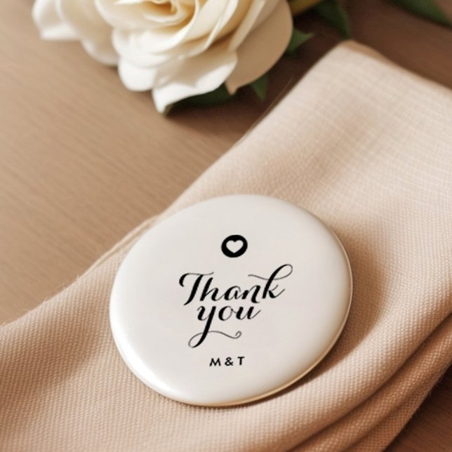Modern Script Heft Monogram Danke Button Button (Von Creator hochgeladen)