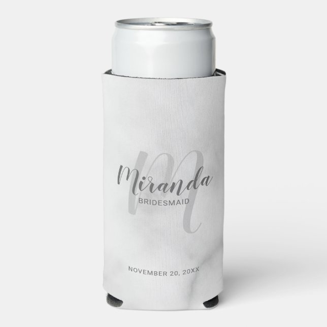 Modern Script Personalisiert Bridesmaid Selters Dosenkühler (Seltzer Vorderseite)