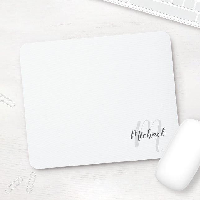 Modern Script Personalisiert Monogram und Name Mousepad (Von Creator hochgeladen)