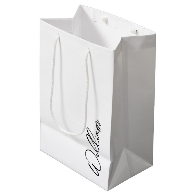 Modern Script Personalisiert Name Mittlere Geschenktüte (Vorderseite Schrägansicht)