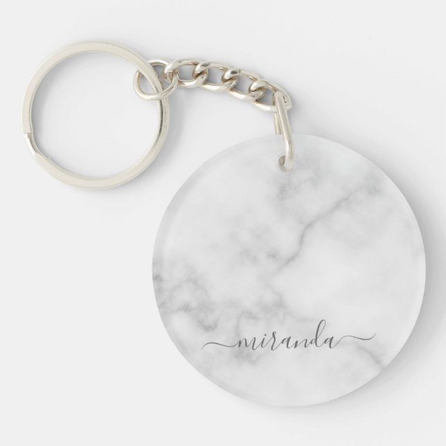 Modern Script Personalisiert Name White Marble Schlüsselanhänger (Vorderseite)