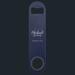 Modern Script Personalized Groomsmen Speed Flaschenöffner<br><div class="desc">Add a personal touch to your wedding with personalized groomsmen gift. This gift features personalized groomsmen's name in white modern script font style and monogram in light navy blue modern script font style as background with title and wedding date in white modern sans serif font style on navy blue background....</div>