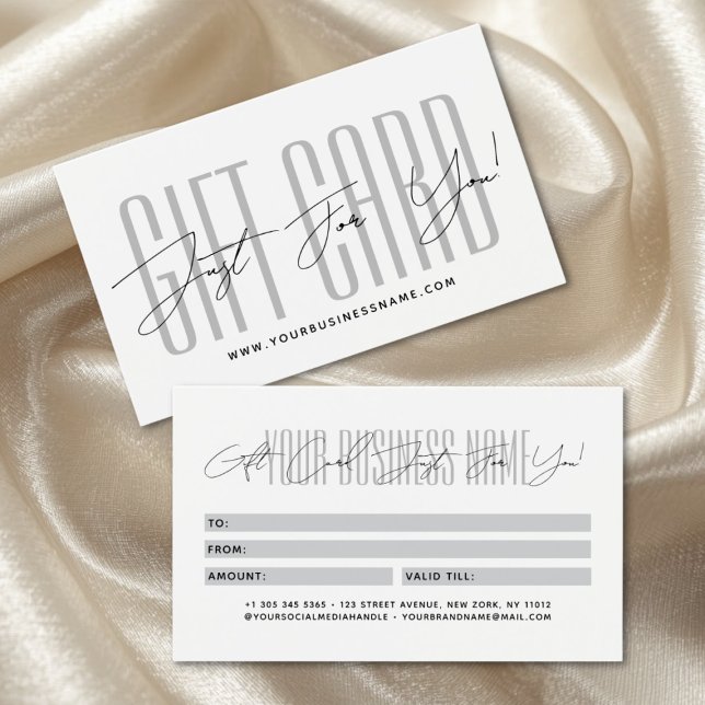 Modern script typography business gift card  (Von Creator hochgeladen)