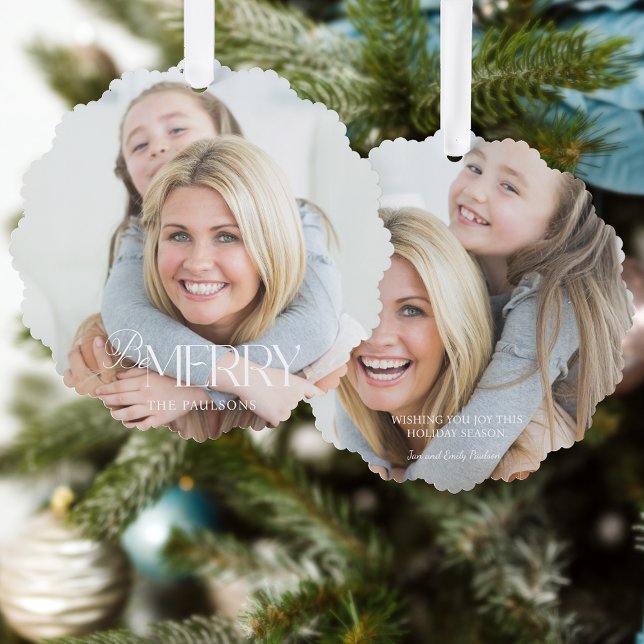 Modern Simple Be Merry Typografie 1 Foto Ornament Karte (Von Creator hochgeladen)