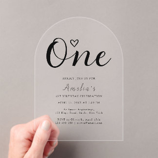 Modern Simple Boho Heart First Birthday Acryleinladungen