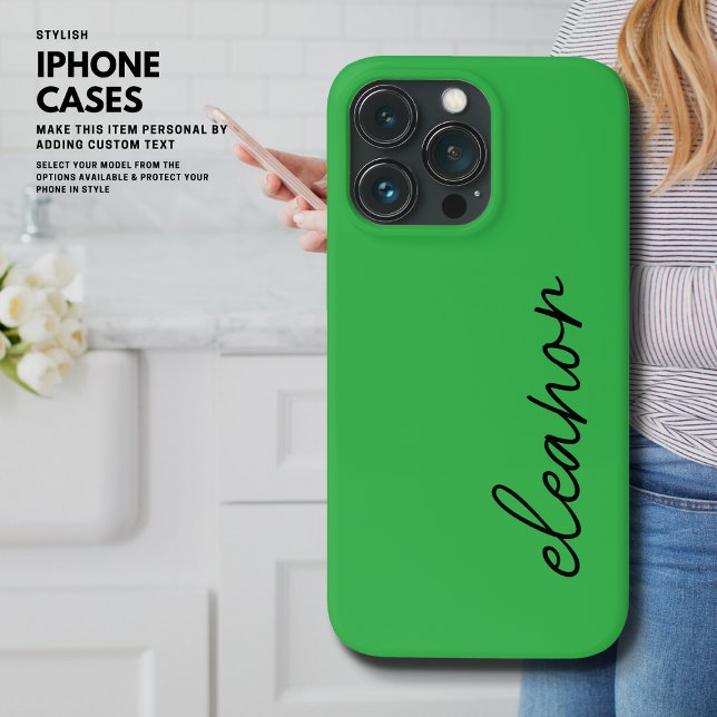 Modern Simple Bright Green Script Name Monogram iPhone 13 Pro Hülle (Von Creator hochgeladen)