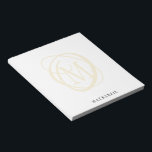 Modern stilvoller, eleganter Name Gold Monogram Notizblock<br><div class="desc">Modernes, stilvolles Notizblock personalisiert mit einem eleganten, dekorativen Monogramm oder in hellen Gold zum Überschreiben und einem schwarzen Namen. ÄNDERUNGEN: Schriftart, Farbe, Größe und Platzierung des Textes können durch Anklicken des KLIMATISIERTEN Buttons im Bereich PERSONALISIERUNG verändert werden. Kontaktieren Sie den Designer über den Zazzle Chat oder makeitaboutyoustore@gmail.com , wenn Sie...</div>