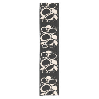 Modern Stylish Black Cream Abstract Pattern Kurzer Tischläufer