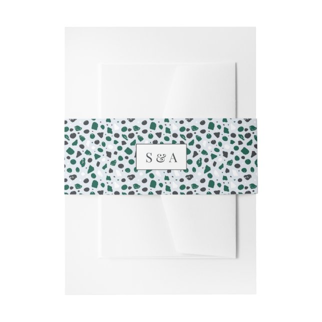 Modern Terrazzo & Emerald Monogram Einladungsbanderole (Vorderseite Beispiel)