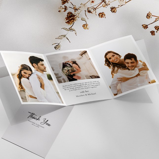 Modern Trifold Wedding Dankeschön Card Dreifach Gefaltete Ankündigung (Elevate your thanks! Our trifold wedding cards let you share memories and heartfelt message.)