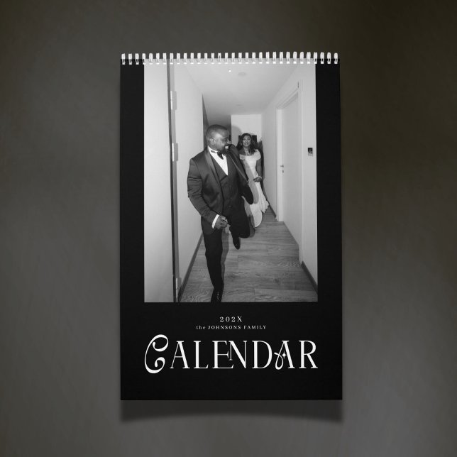 Modern Typography Custom Newlyweds Wedding Photo Kalender (Von Creator hochgeladen)