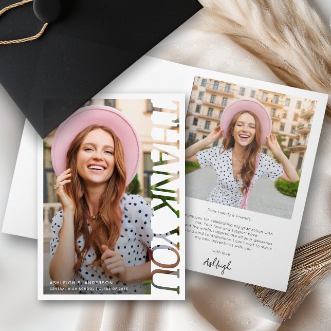 Modern Typography Graduate 2 Photo Thank You Karte (Von Creator hochgeladen)